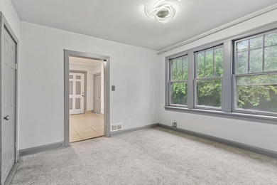 849 Woodbridge St, Saint Paul, MN 55117 - photo 2