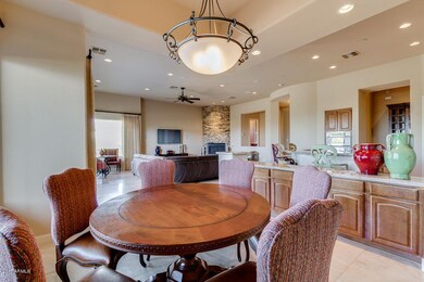 6. DINING AREA SPLIT WITH PENINSULA WALL