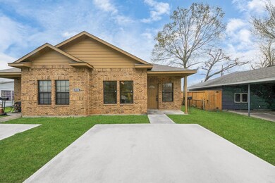 8115 Marcy Dr A B Dr unit A, Houston, TX 77033 - photo 2