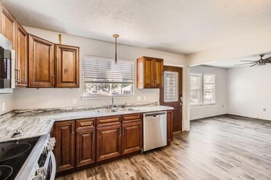 225 Spring Street - Web Quality - 005 -