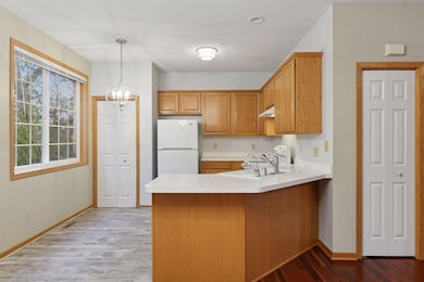 725 Fairfield Cir unit 44, Hopkins, MN 55305 - photo 6