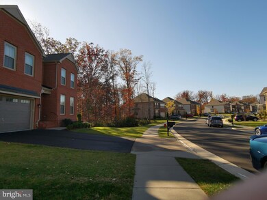 42425 Abney Wood Dr, Chantilly, VA 20152 - photo 3