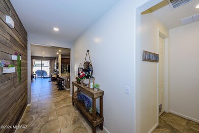 022 - 976 W. Calle Tipoy