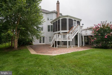 19474 Emerald Park Dr, Leesburg, VA 20175 - photo 2