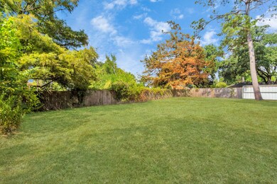 6935 Amber St, Houston, TX 77022 - photo 7