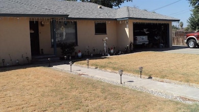 899 N Woods St, Porterville, CA 93257 - photo 4