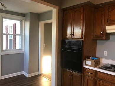 305 Spring St, Manchester, TN 37355 - photo 4