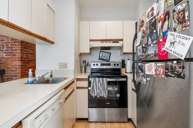 38A Charter St unit 4, Boston, MA 02113 - photo 7