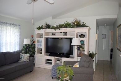 Living room 3