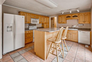 1914 Spero Rd, Asheboro, NC 27205 - photo 7