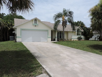 104 Redgrave Dr, Sebastian, FL 32958 - photo 3