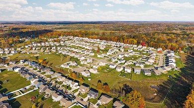 327 Keenen Ct, Howell, MI 48855 - photo 7