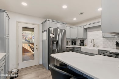 148 Batley Loop Rd, Clinton, TN 37716 - photo 7