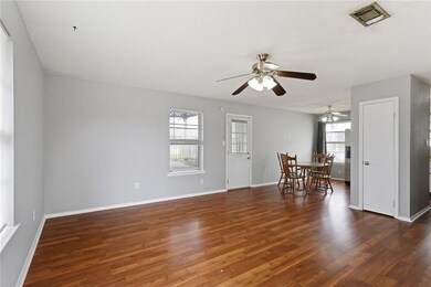 2720 Bayou Teche Dr, Marrero, LA 70072 - photo 2