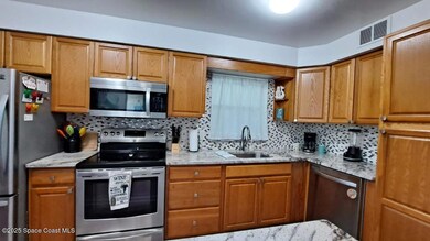 Windward West - Kitchen 2