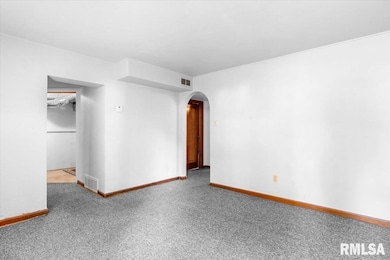 3201/3201 1/2 S 3rd St, Springfield, IL 62703 - photo 6