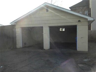 77 Coyle Ave, Pawtucket, RI 02860 - photo 3