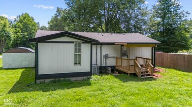 630 W Cross St, Austin, IN 47102 - photo 4