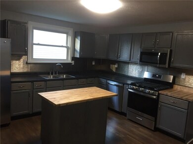 926 N Independence St, Tipton, IN 46072 - photo 2