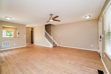 004-photo-living-room-11308979