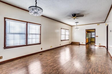 1215 S Topeka Ave, Wichita, KS 67211 - photo 4