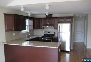211 N 3rd St unit 2, East Newark, NJ 07029 - photo 3
