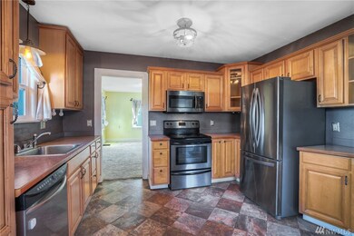 1614 Florence St, Enumclaw, WA 98022 - photo 7