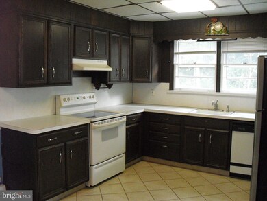 1625 Ashton Rd, Havertown, PA 19083 - photo 6