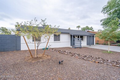 03_Front_03