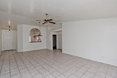3944 Chemehuevi Blvd-9