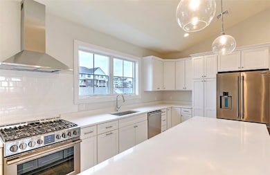 8 Kettle Point Ave unit 2, East Providence, RI 02915 - photo 5