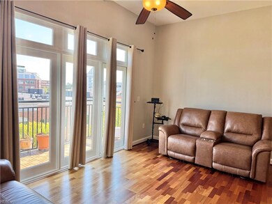 670 Town Center Dr unit 404, Newport News, VA 23606 - photo 6