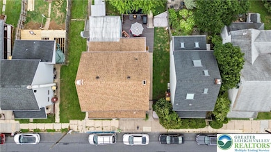 2221 N 1st Ave, Whitehall, PA 18052 - photo 6