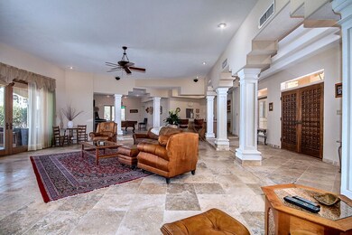 Beautiful travertine floors