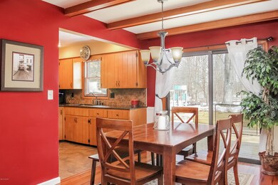 013-Dining_Room-2454436-large