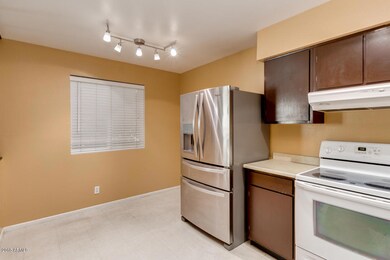 3626 N 37th St unit 15, Phoenix, AZ 85018 - photo 6