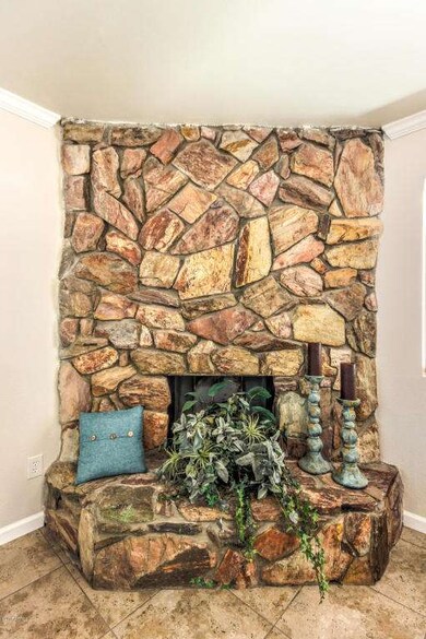 Living Room 4