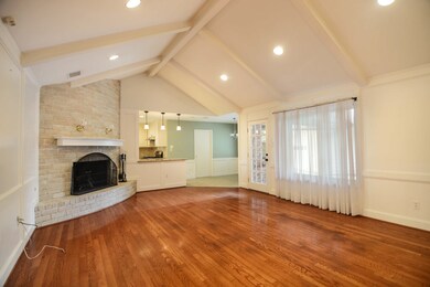 10122 Chevy Chase Dr, Houston, TX 77042 - photo 7