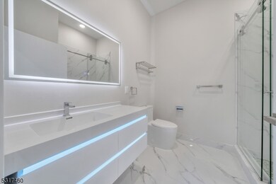 22 Bloomfield Ave unit 215, Paterson, NJ 07503 - photo 7