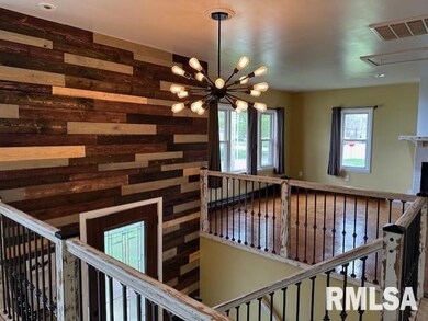 152 E Sylvan St, Virginia, IL 62691 - photo 4