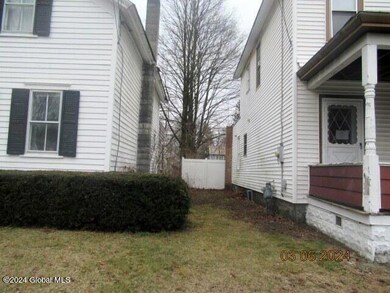 22 Mason St, Glens Falls, NY 12801 - photo 3
