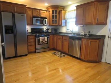 40 Winchester Ln unit 14, Fall River, MA 02721 - photo 6