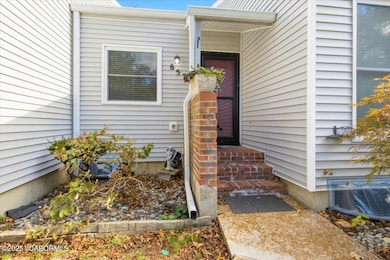 657 Hiddenwood Ct, Jefferson City, MO 65109 - photo 2