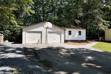 674 Mount Shepherd Rd, Asheboro, NC 27205 - photo 6