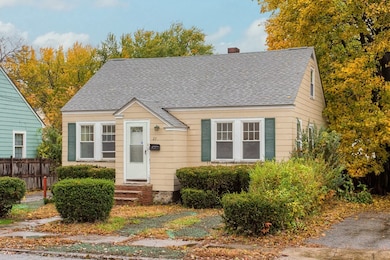 27 Marlboro St, Lawrence, MA 01843 - photo 2