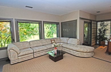 new living1 (3)