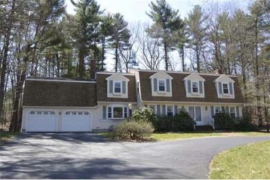 12 Onondaga Ln, Medfield, MA 02052 - photo 2
