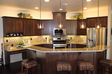 545 Bridge Creek Dr, Central Point, OR 97502 - photo 7