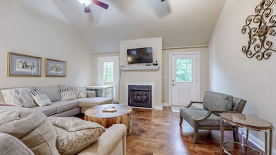 3-web-or-mls-4076 Loblolly Ln Richmond K