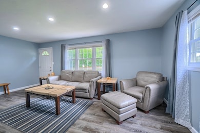 24 Edgewood Dr, Holden, MA 01520 - photo 7